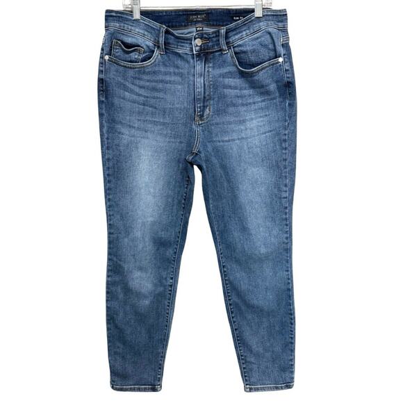 Judy Blue SLIM FIT Jeans Women’s Plus Size 14W Medium Wash Blue Stretch Denim - Picture 1 of 9